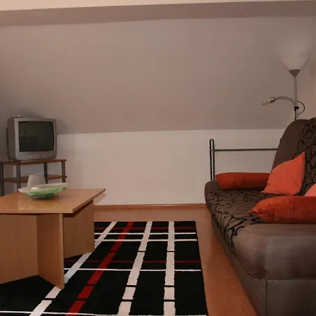 La Collina Apartment *